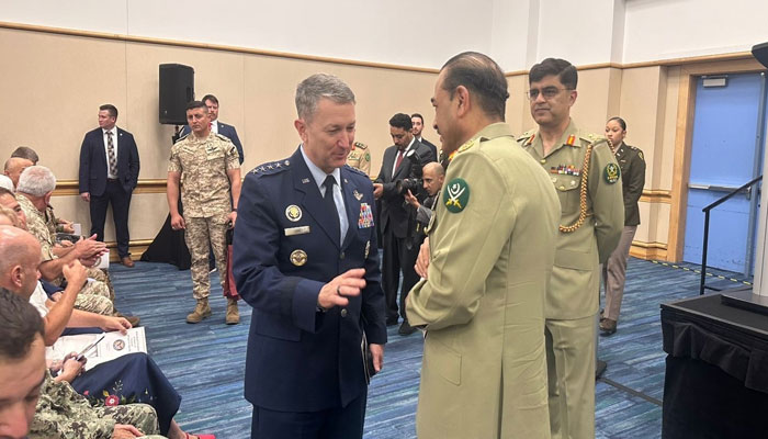 فیلڈ مارشل عاصم منیر کا دورہ امریکا، اعلیٰ سیاسی و عسکری قیادت سے ملاقاتیں