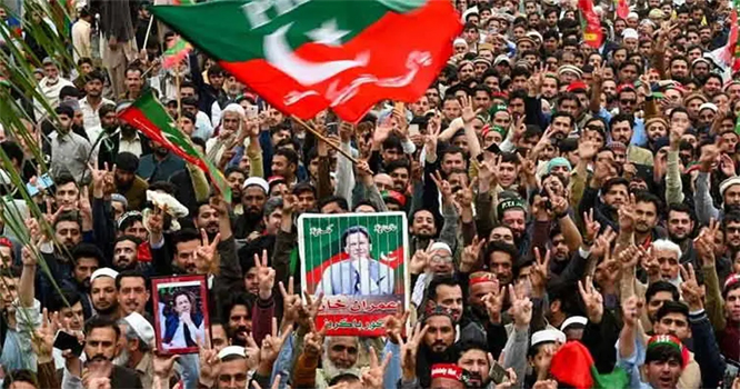 تحریک انصاف کا 9 مئی میں سزا کے بعد خالی نشستوں پر ضمنی انتخابات کے بائیکاٹ کا فیصلہ