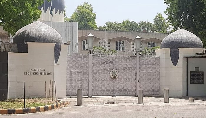 مودی با ئو لا ہو گیا،نئی دہلی میں پاکستانی ہائی کمیشن کو پانی کی فراہمی منقطع کر دی گئی