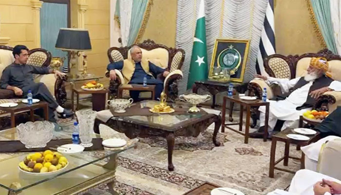 پی ٹی آئی وفد کی اسلام آباد میں مولانا فضل الرحمان سے اہم ملاقات